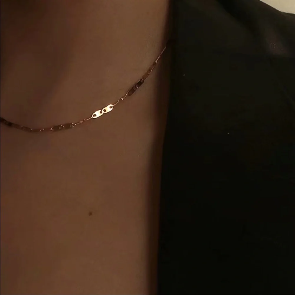CLOSING SALE! ✨18K Gold Plated Flat Anna Chain Necklace - Picture 9 of 9